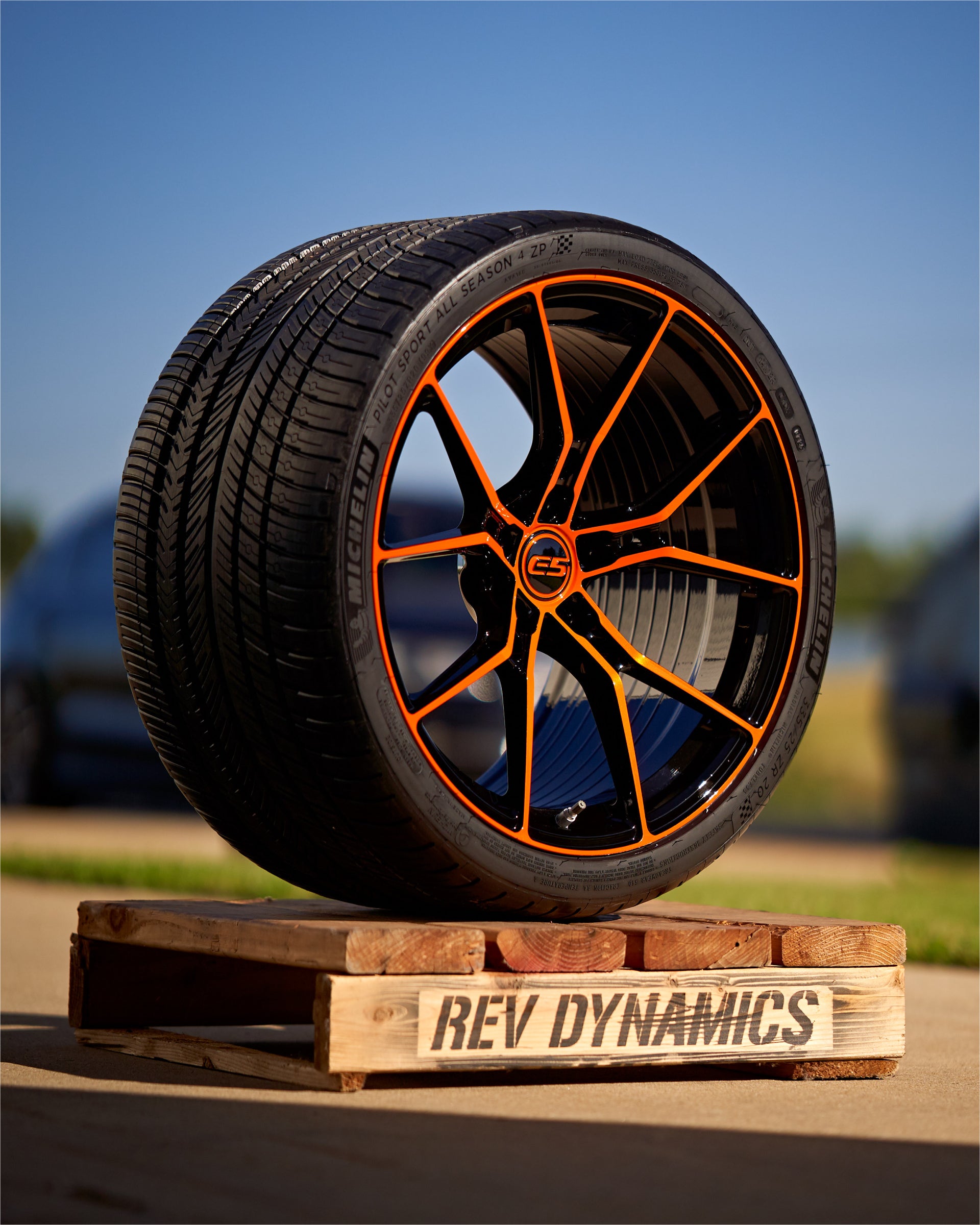 E5-Daytona-Sebring-Orange-and-Black-Custom-Finish-4.jpg__PID:1d3a51ab-483c-4b17-b2d9-9adc9b6cc86a