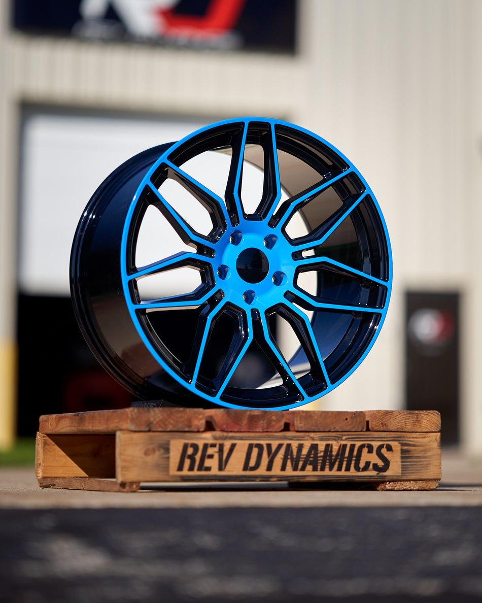 OE Wheel CV03D C8 Corvette 19" Front 20" Rear Wheel and Tire Package - Rapid Blue and Black