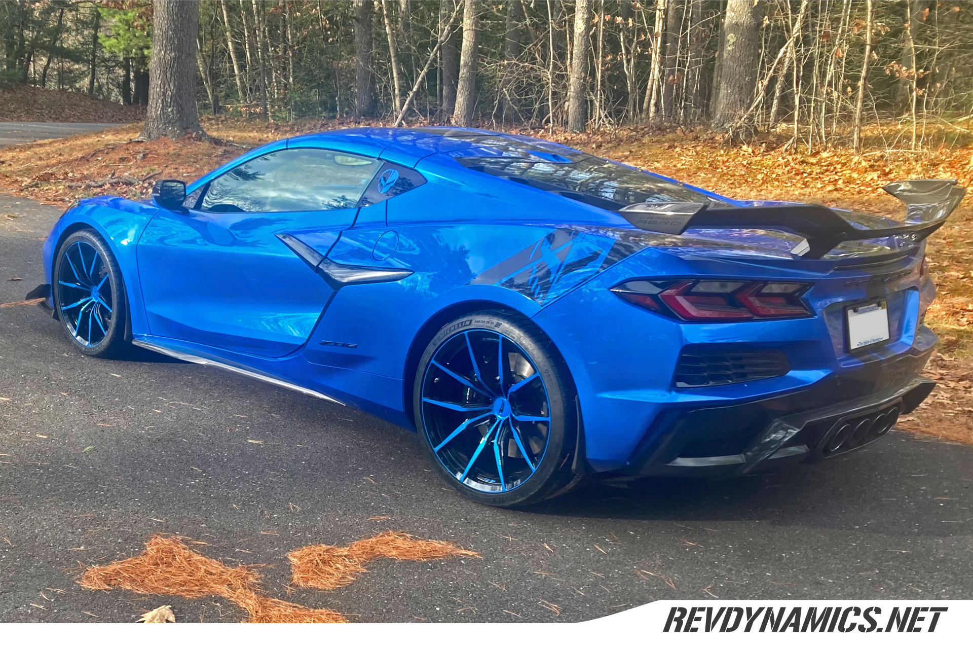 Corvette C8 Z06 Forgedlite LC6 Riptide Blue and Black